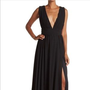 LOVE BY DESIGN Plunge v-neck Sleeveless Georgette Maxi Dress